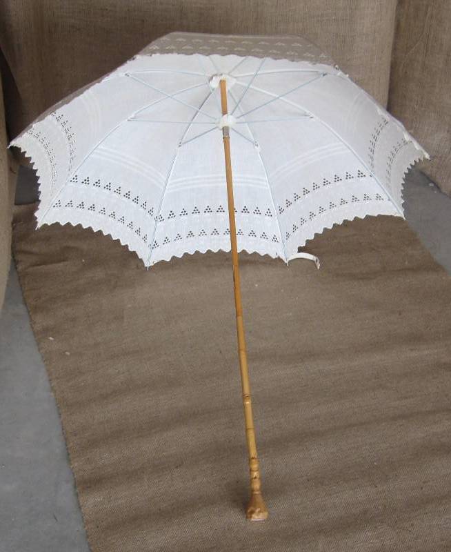 lot 102 image: Vintage Parasol, Childs Overalls & TamOShanter