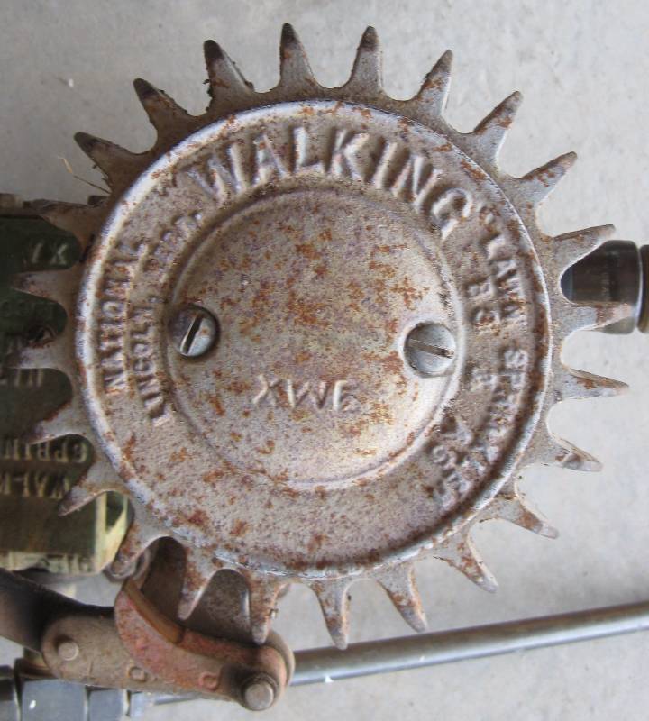 lot 33 image: Old, Cast Iron, Walking Lawn Sprinkler