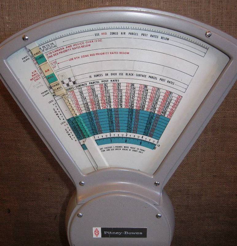 lot 3 image: Vintage PITNEY BOWES Postal Scale