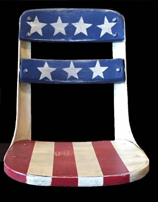 lot 95 image: Patriotic Lot