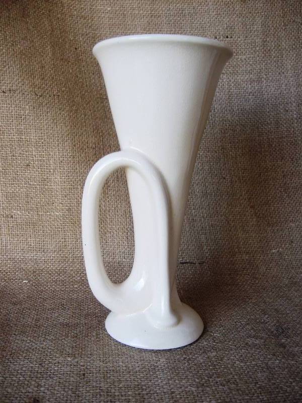 lot 49 image: Vintage Pottery Lot #3