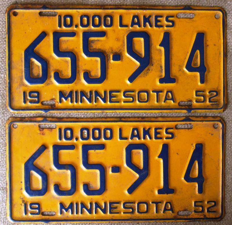 lot 155 image: (9) Vintage Auto License Plates 1930-50s
