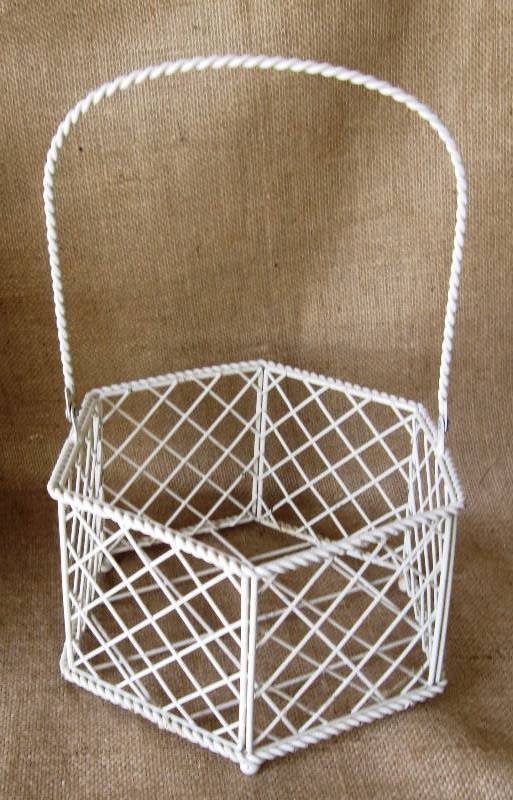 lot 135 image: Vintage Wire Plant Basket & Hat Box