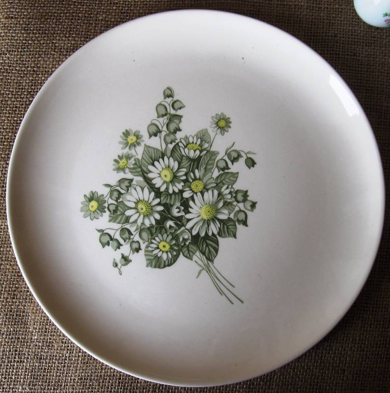 lot 148 image: Misc. Dishware Lot  Lenox, Bareuther Waldsassen of Bavaria & More