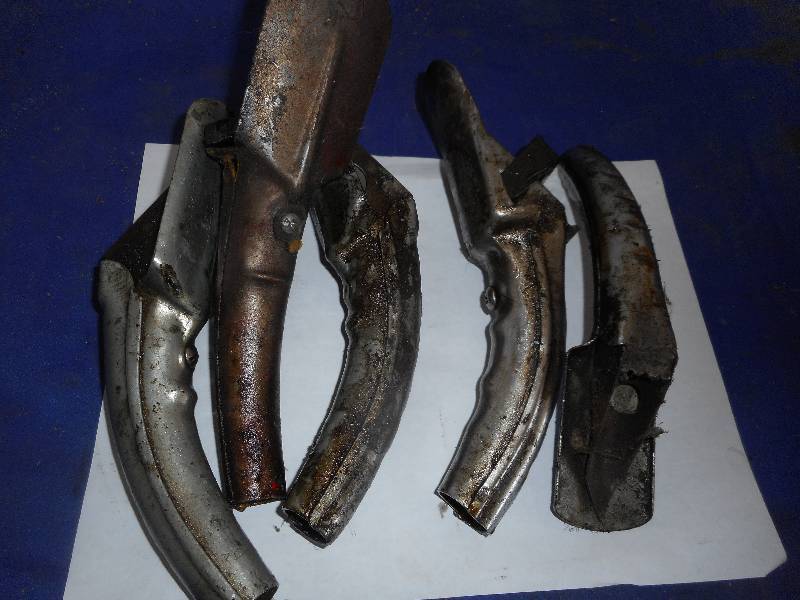 5 OIL SPOUTS