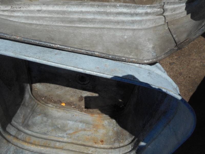 2 VINTAGE SQUARE WASH TUBS