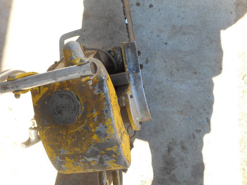 VINTAGE CHAIN SAW