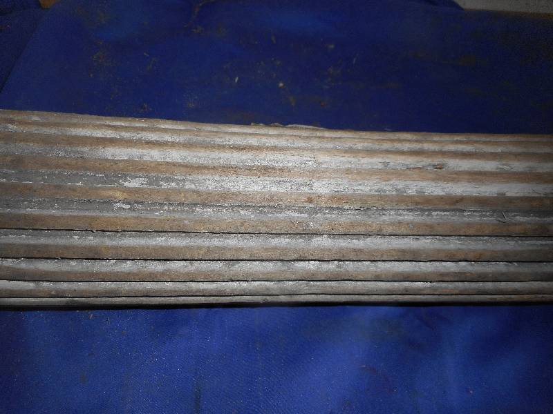 ANTIQUE WOOD HAND ROLLER