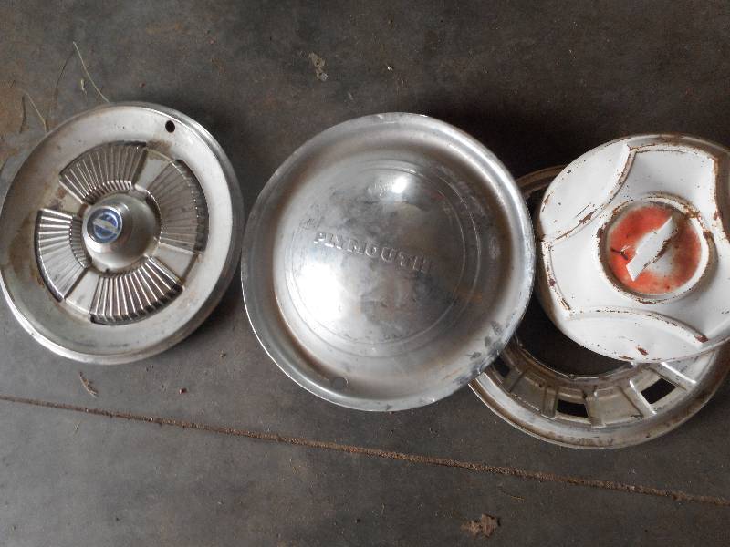 VINTAGE HUBSCAPS
