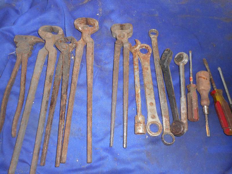 HAND TOOLS