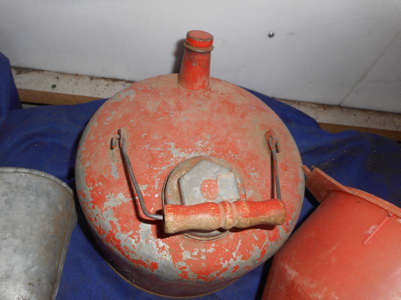 GAS CAN AND FUNNELS