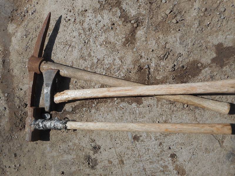 PICK AXE , POST MALL , AXE