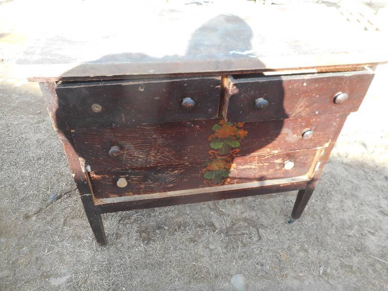 ANTIQUE 4 DRAWER DRESSER