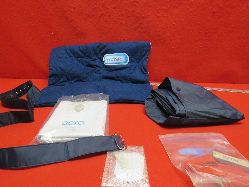 lot 40 image: Aerobed Pillow