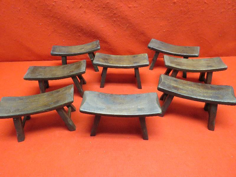 lot 75 image: Decorative Oriental Benches