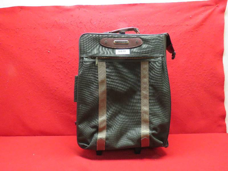 lot 78 image: Vintage Luggage