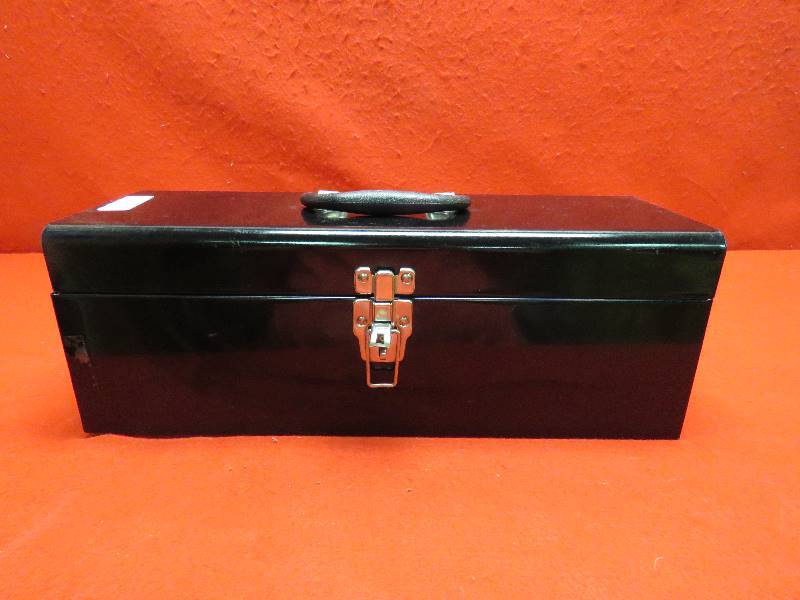 lot 79 image: Tool Box