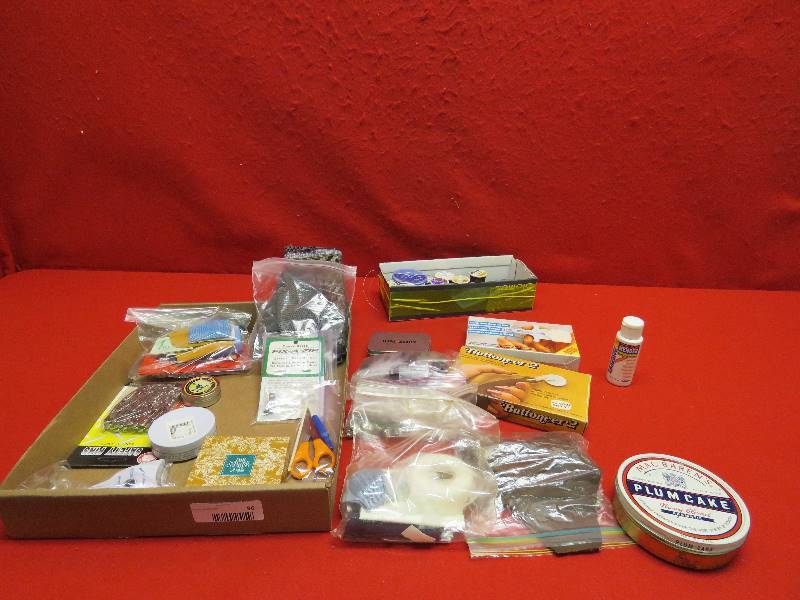 lot 96 image: Sewing Supplies