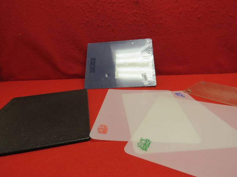 lot 108 image: Cutting Boards