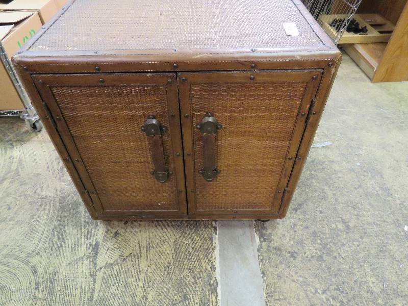lot 118 image: Vintage Rolling Cabinet