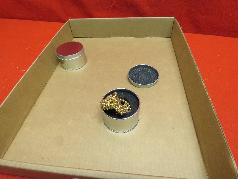 lot 136 image: Magnets