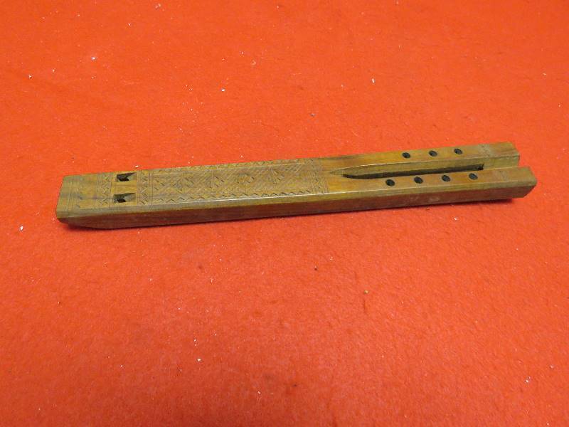 lot 148 image: Vintage Music Instrument