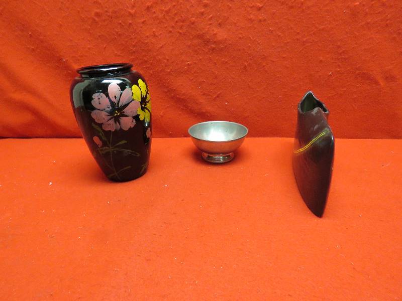 lot 174 image: Oriental Themed Household Decor