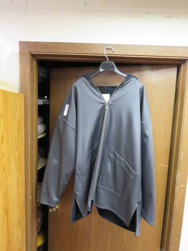 lot 193 image: Mens Jacket