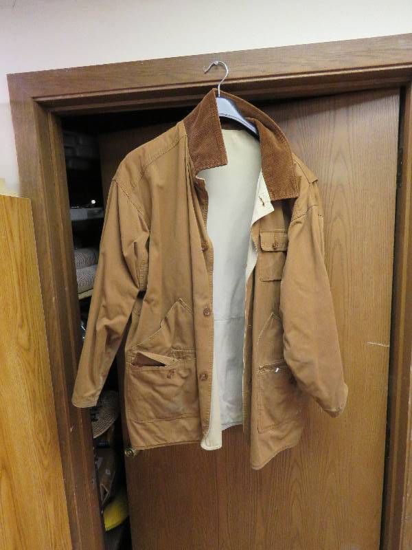 lot 197 image: Mens  Jacket