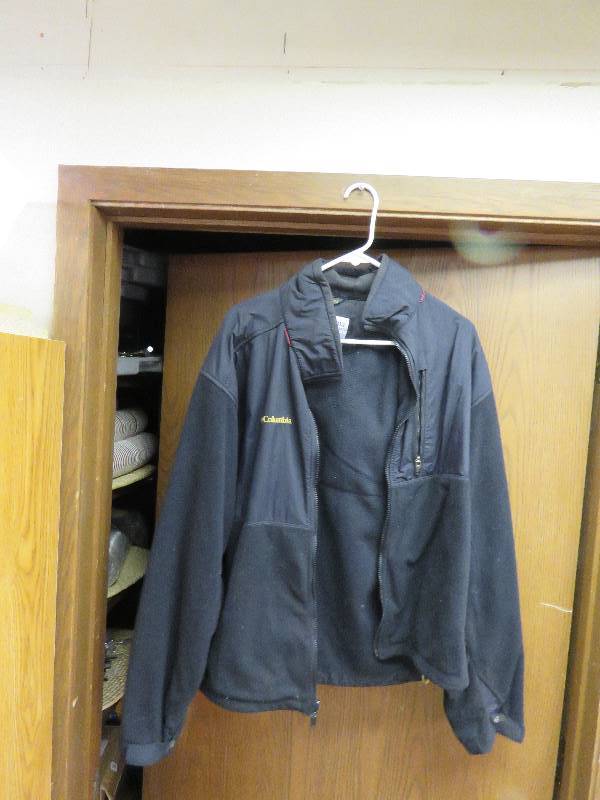 lot 198 image: Mens  Jacket