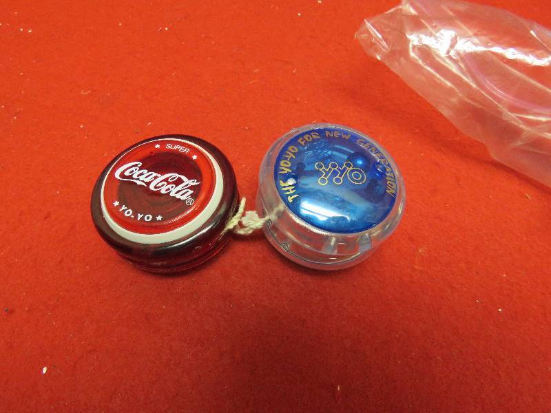 lot 209 image: YoYos