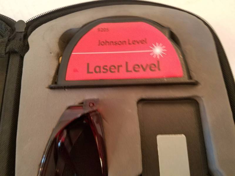 lot 33 image: Laser Level