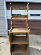 lot 15 image: Seagrams Canadian Hunter Liqueur Cabinet