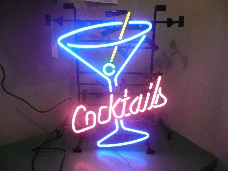 Cocktail Glass - 25 by 20 - In Box