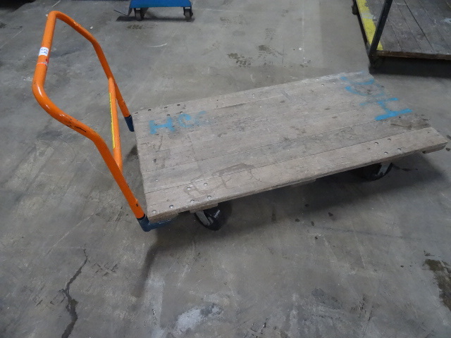 lot 59 image: Heavy duty 4 wheel warehouse cart. ...