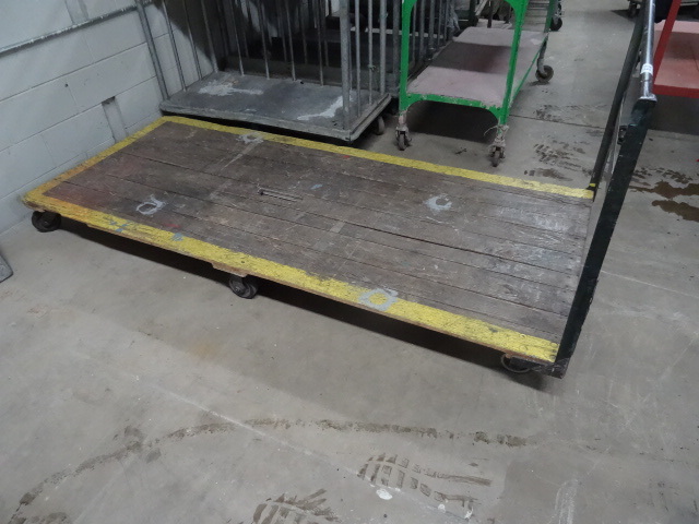 lot 60 image: Large heavy duty 6 wheel warehouse ...