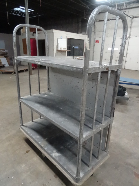lot 76 image: 3 tier aluminum cart. Heavy duty co...