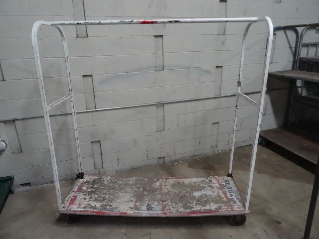 lot 78 image: Metal warehouse cart for clothing o...