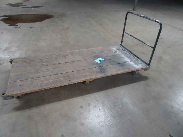 lot 96 image: Large heavy duty warehouse cart, 6 ...
