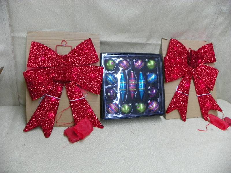 HOLIDAY DECORATIONS