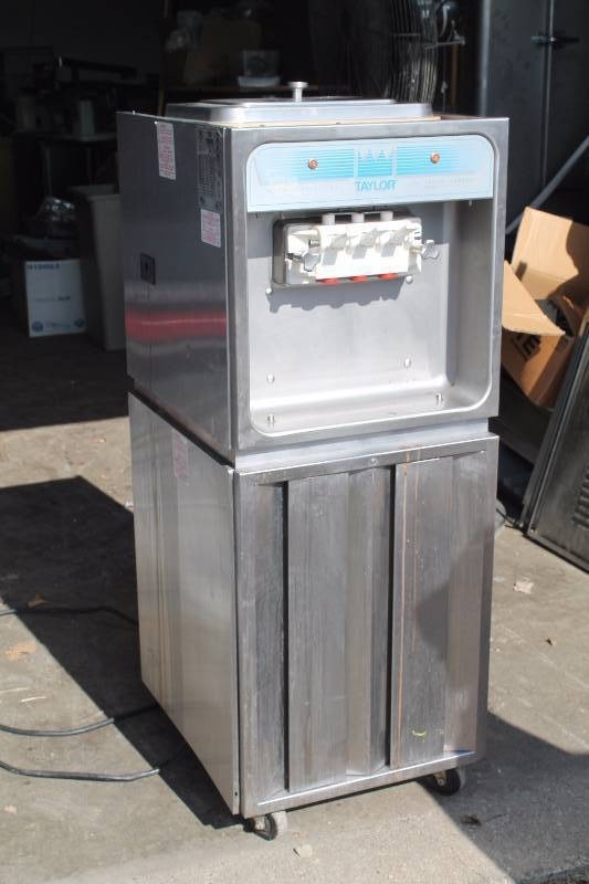 Ice Cream Machine