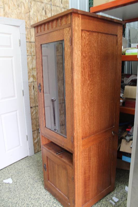 Wood Cabinet