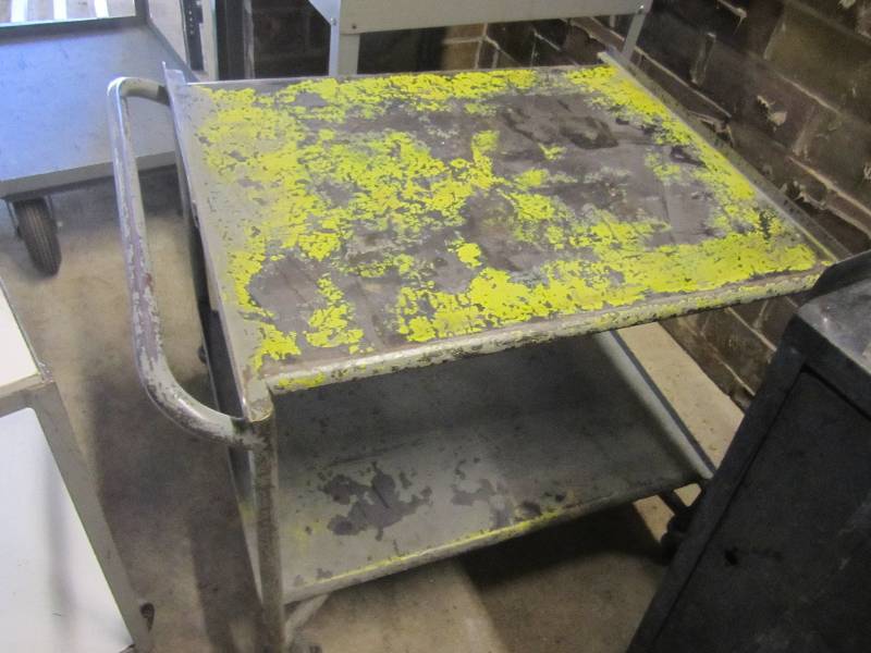 lot 33 image: Heavy duty metal cart...