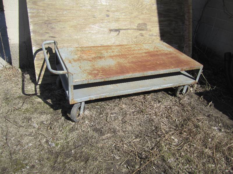 lot 56 image: Double decker cart with brake...