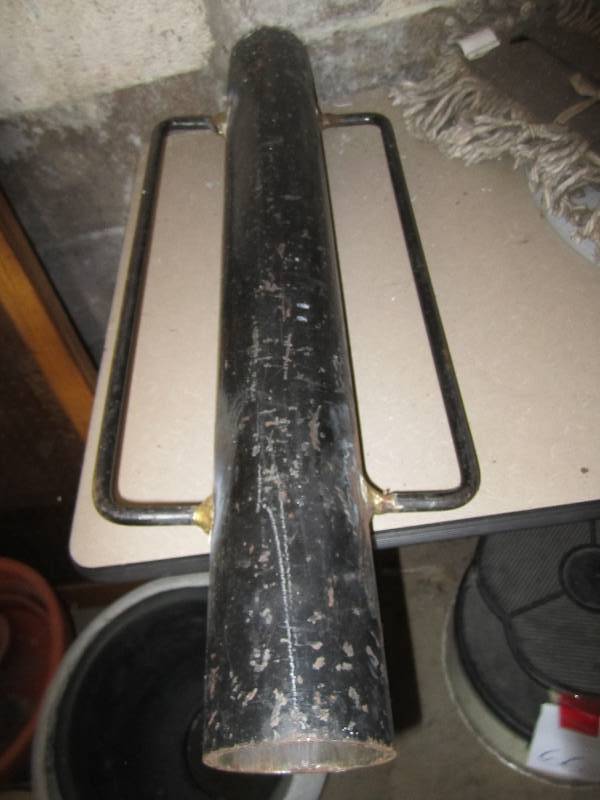 lot 68 image: Heavy duty post driver...