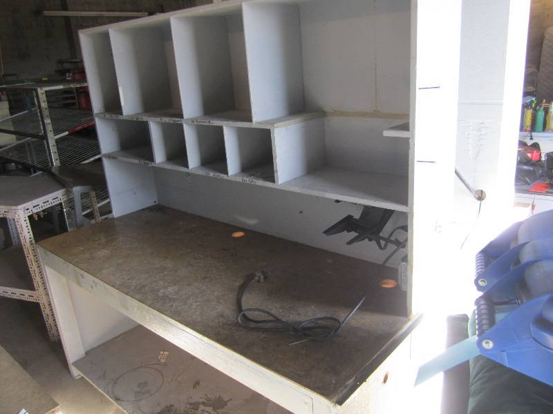 lot 94 image: Large work station with electrical ...