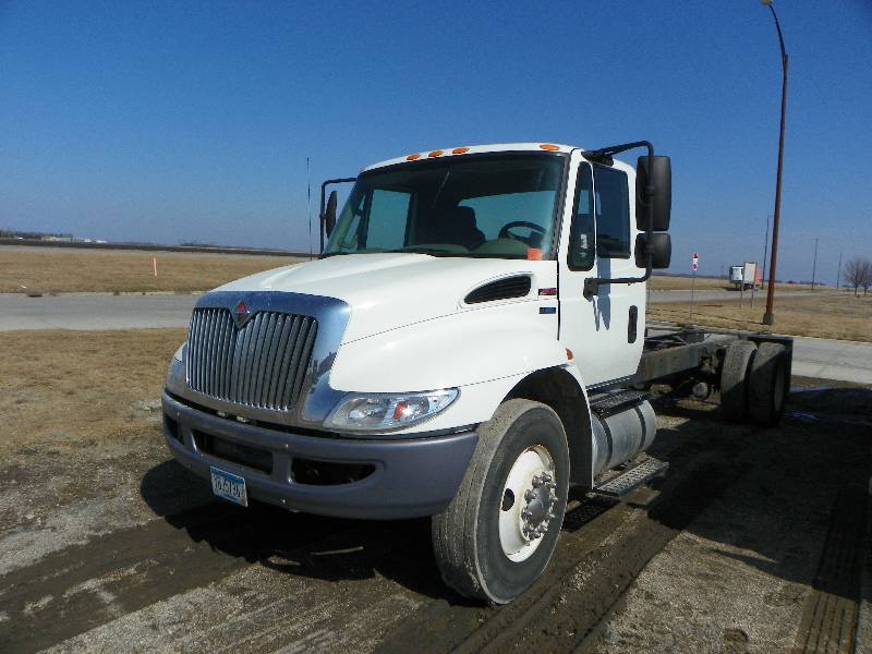 2011 International Dura Star 4300 Series Single Axle