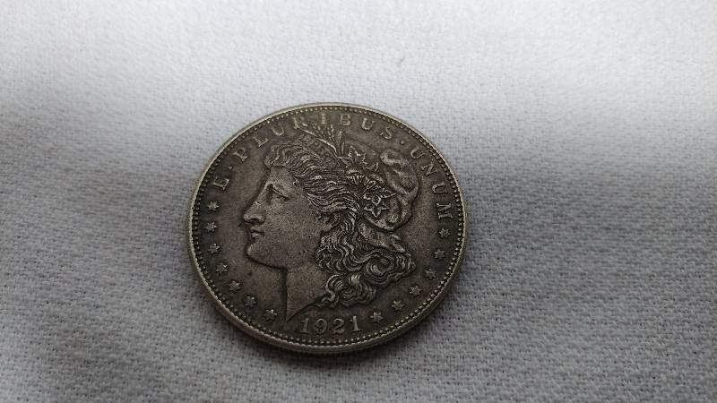 1921-D MORGAN SILVER DOLLAR