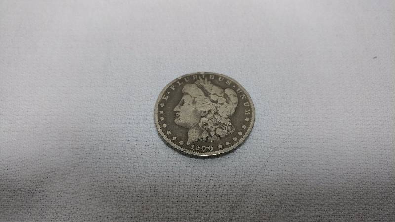 1900-S MORGAN SILVER DOLLAR