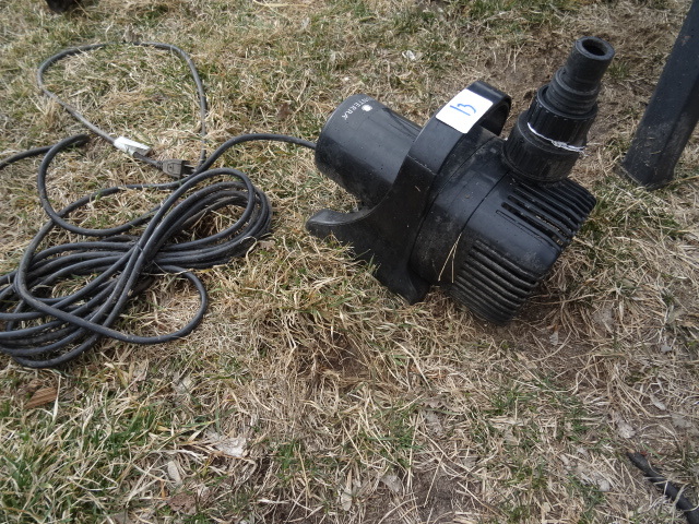 lot 13 image: Sunterra Water pump for ponds